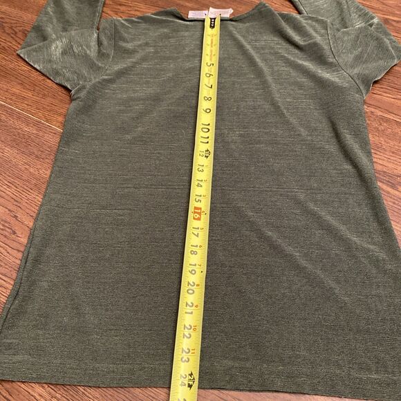 TR Bentley Top Women’s Size Large Green 3/4 Sleeve V Neck Stretch Made In USA - Picture 11 of 11